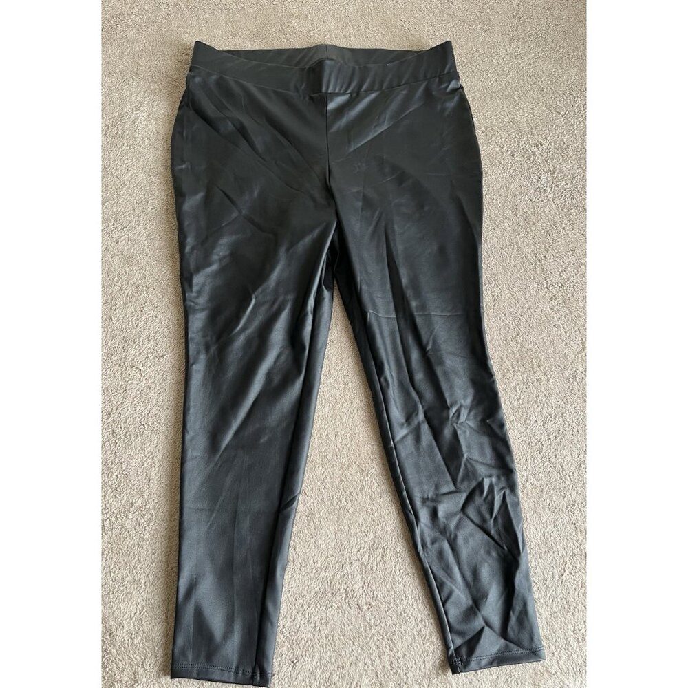 Torrid Faux Leather Moto Leggings NWT 2X 18 20 Black High Rise - Picture 2 of 12